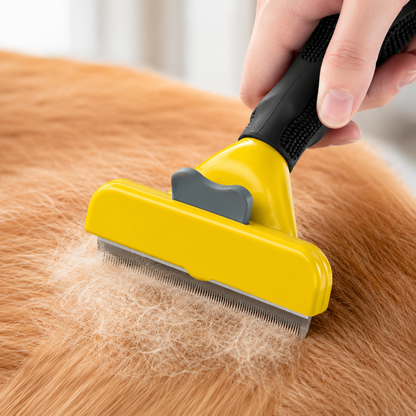 Pet De-shedding Tool & Grooming Brush